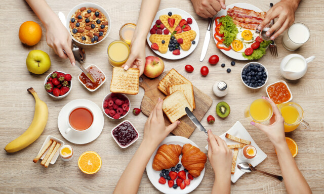 Hva du spiser til frokost har mer å si enn når du spiser. Foto: NTB Scanpix/Shutterstock Hva du spiser til frokost har mer å si enn når du spiser. Foto: NTB Scanpix/Shutterstock